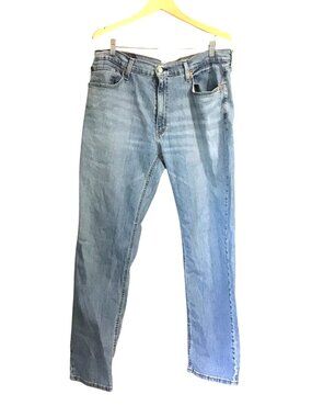LEVI - LIGHT WASH STRAIGHT LEG MEN'S JEANS SIZE 36X32